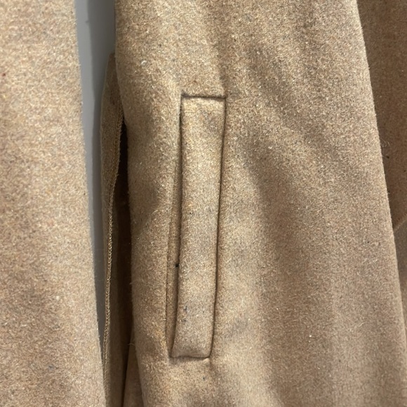 Lightweight Jacket - Picture 7 of 7